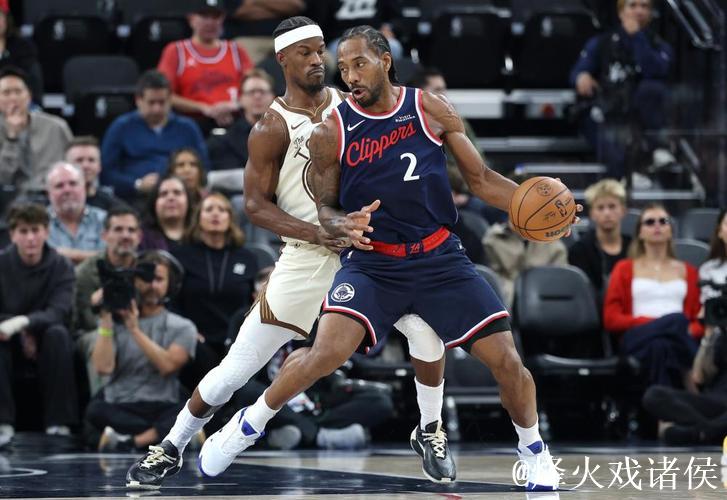 莱昂纳德24+12力压库里27+6 快船主场惊险击败勇士 莱昂纳德24+12力压库里27+6 快船主场惊险击败勇士